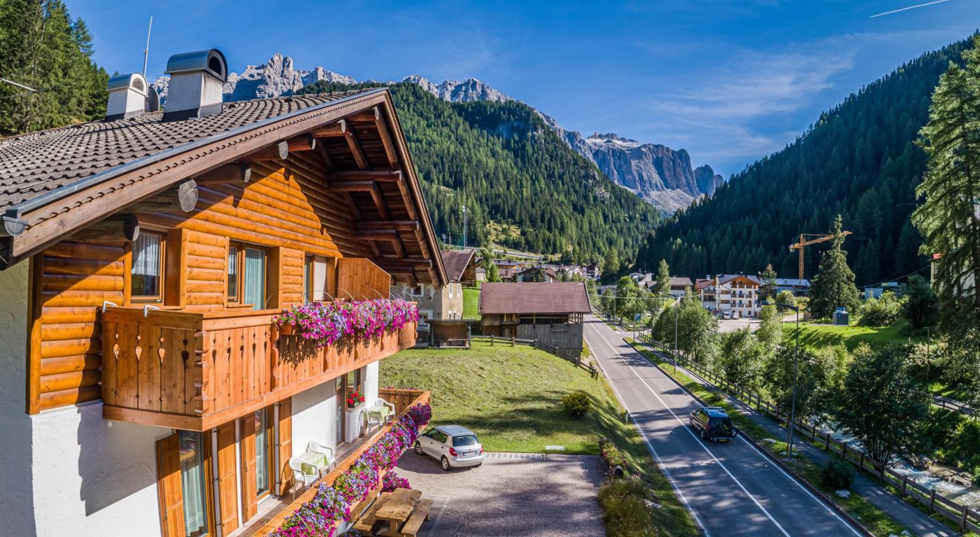 Garni La Grambla Hotel Sëlva di Val Gardena Eksteriør billede